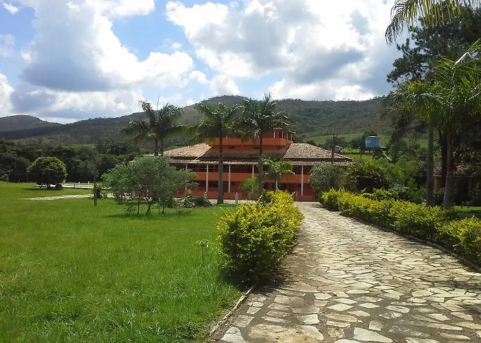 Hotel 3 estrelas: Fazenda Pousada Cachoeira do Flávio